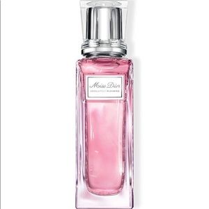 Miss Dior Absolutely Blooming Rolling Pearl